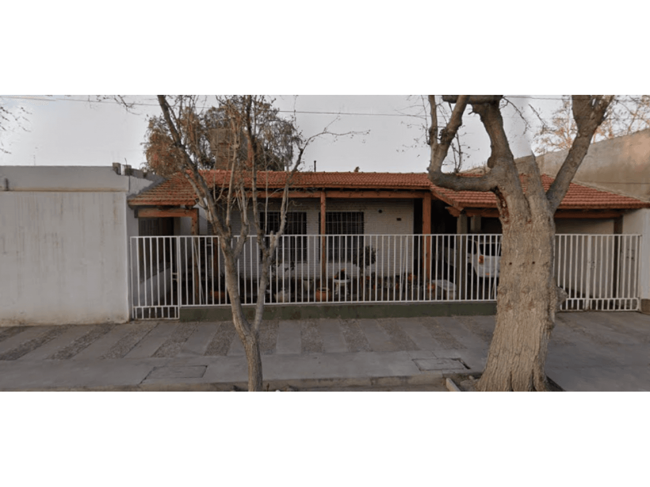Vendo Casa, 3 Dormitorios. En Rivadavia