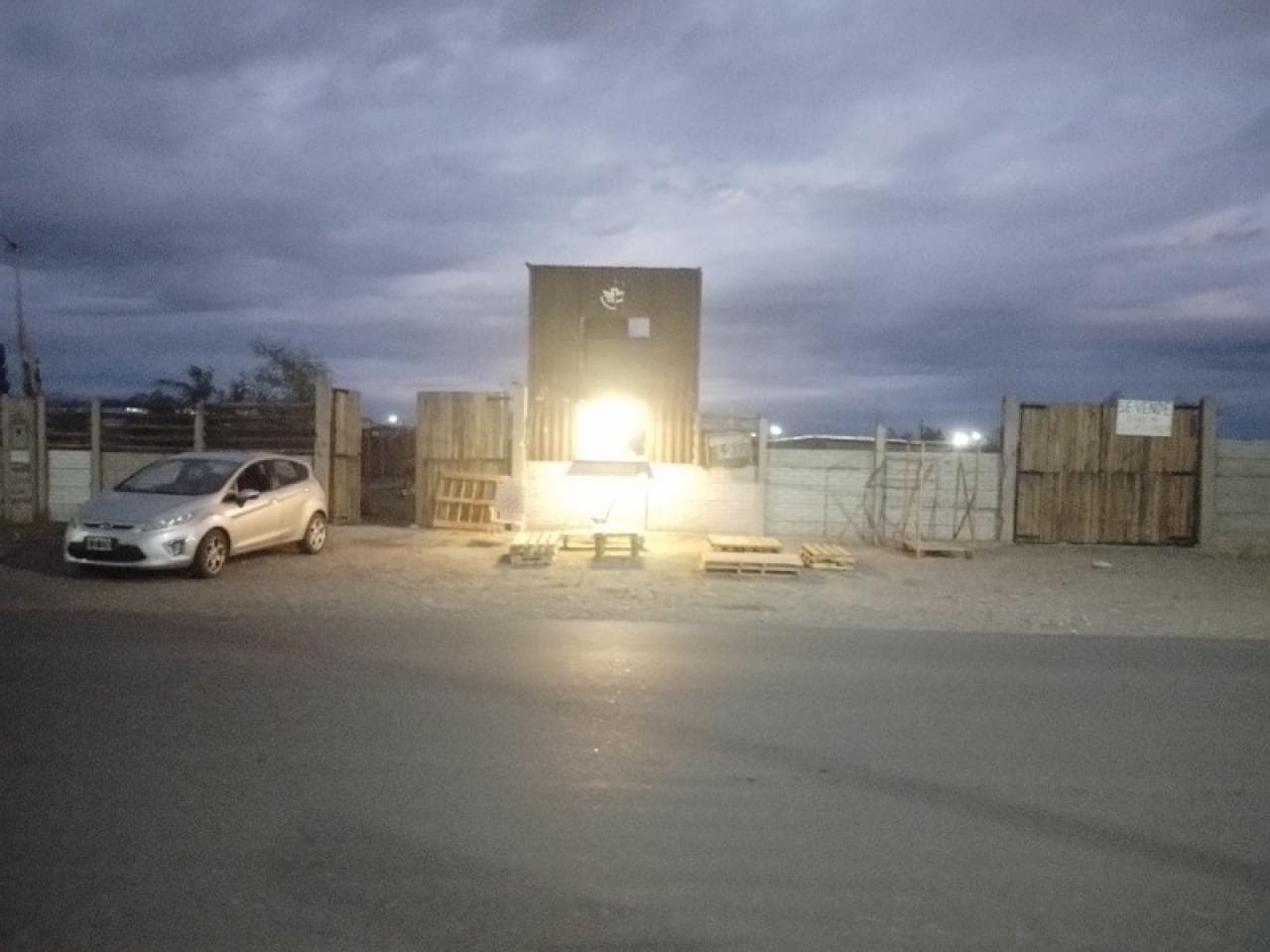 Terreno Para Lavadero . Taller Zona Chimbas