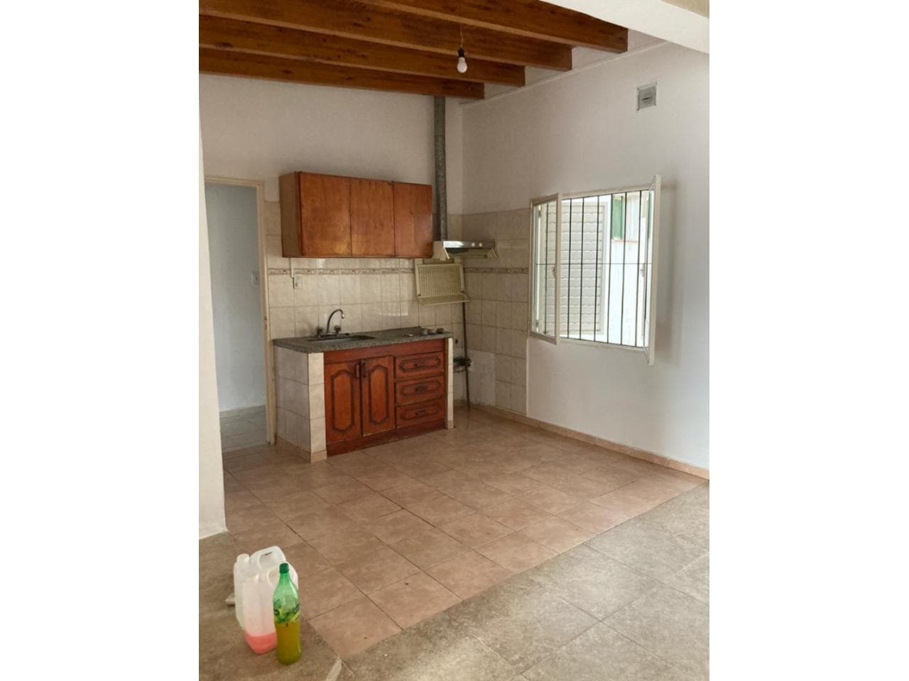 Chimbas B° Jardin Ferroviario, Casita Con 1 Dormitorio, Baño, Estar Comedor Cocina, Patio Y Coch $350.000 Tel 2646296308