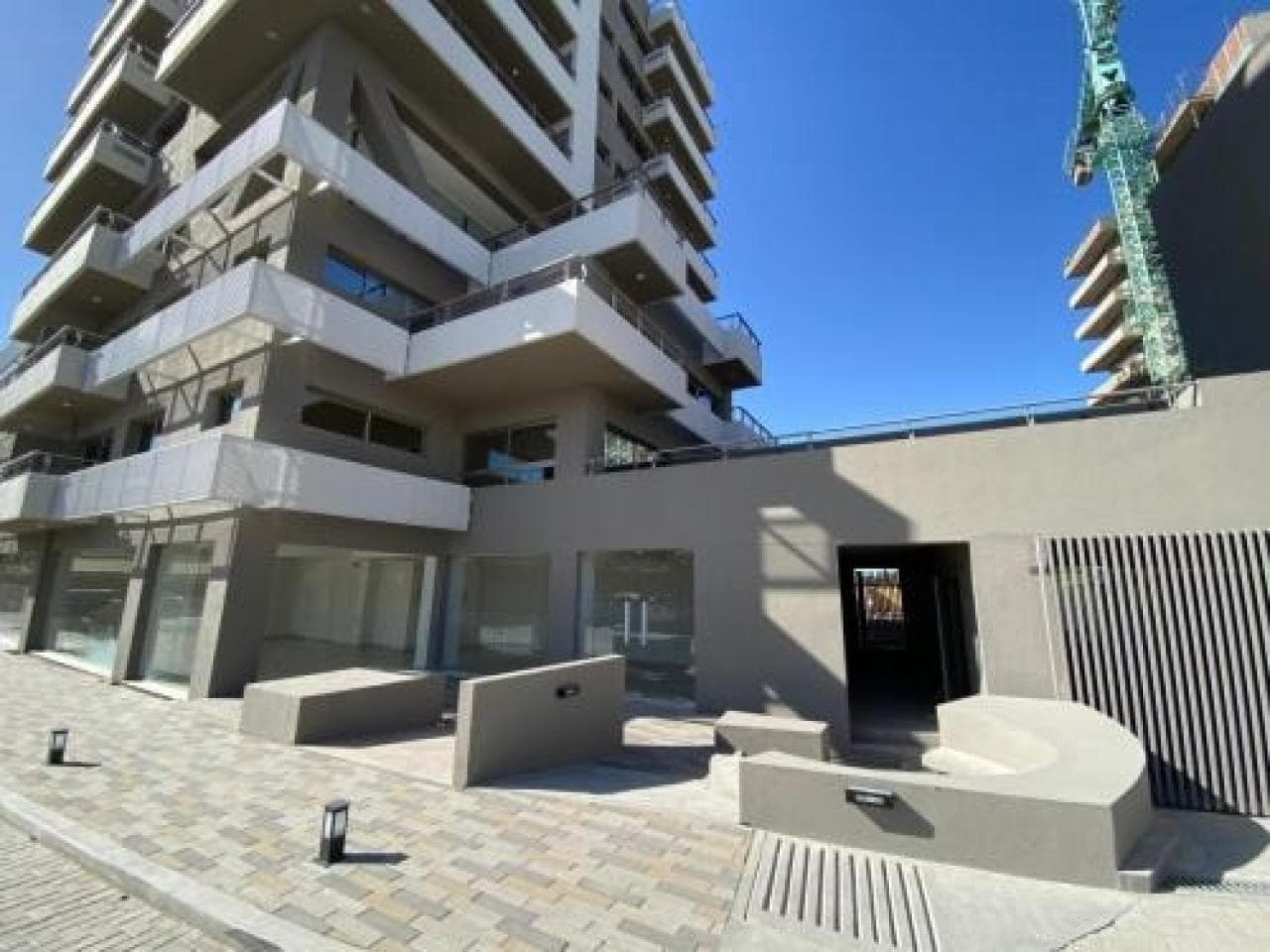 Local Comercial  100 Mt2 Edificio Catamaran 9. Capital