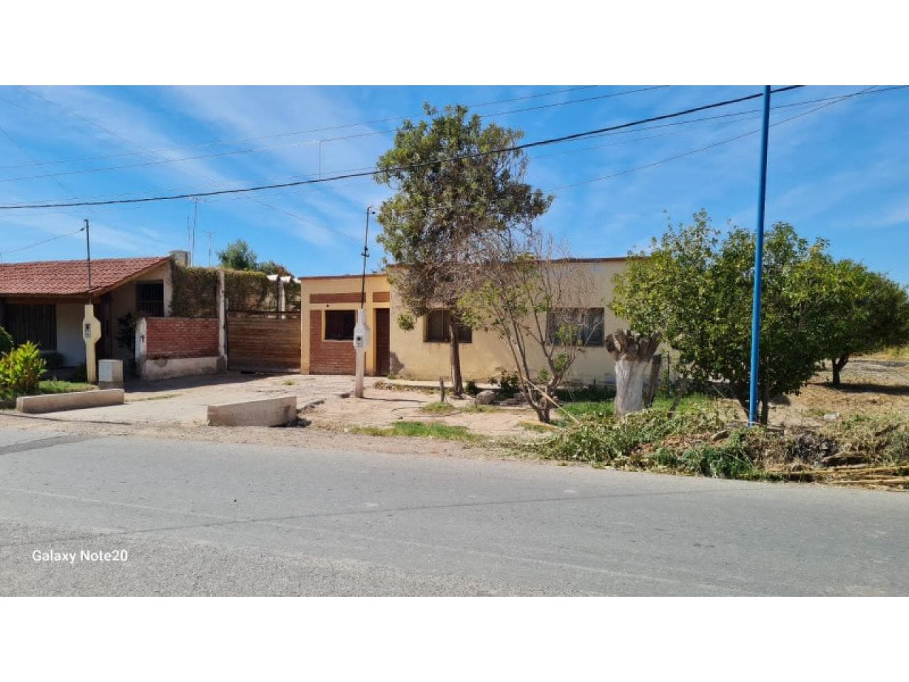 Venta Casa, 3 Dormitorios. Con Amplio Lote - 1600m2. Albardon