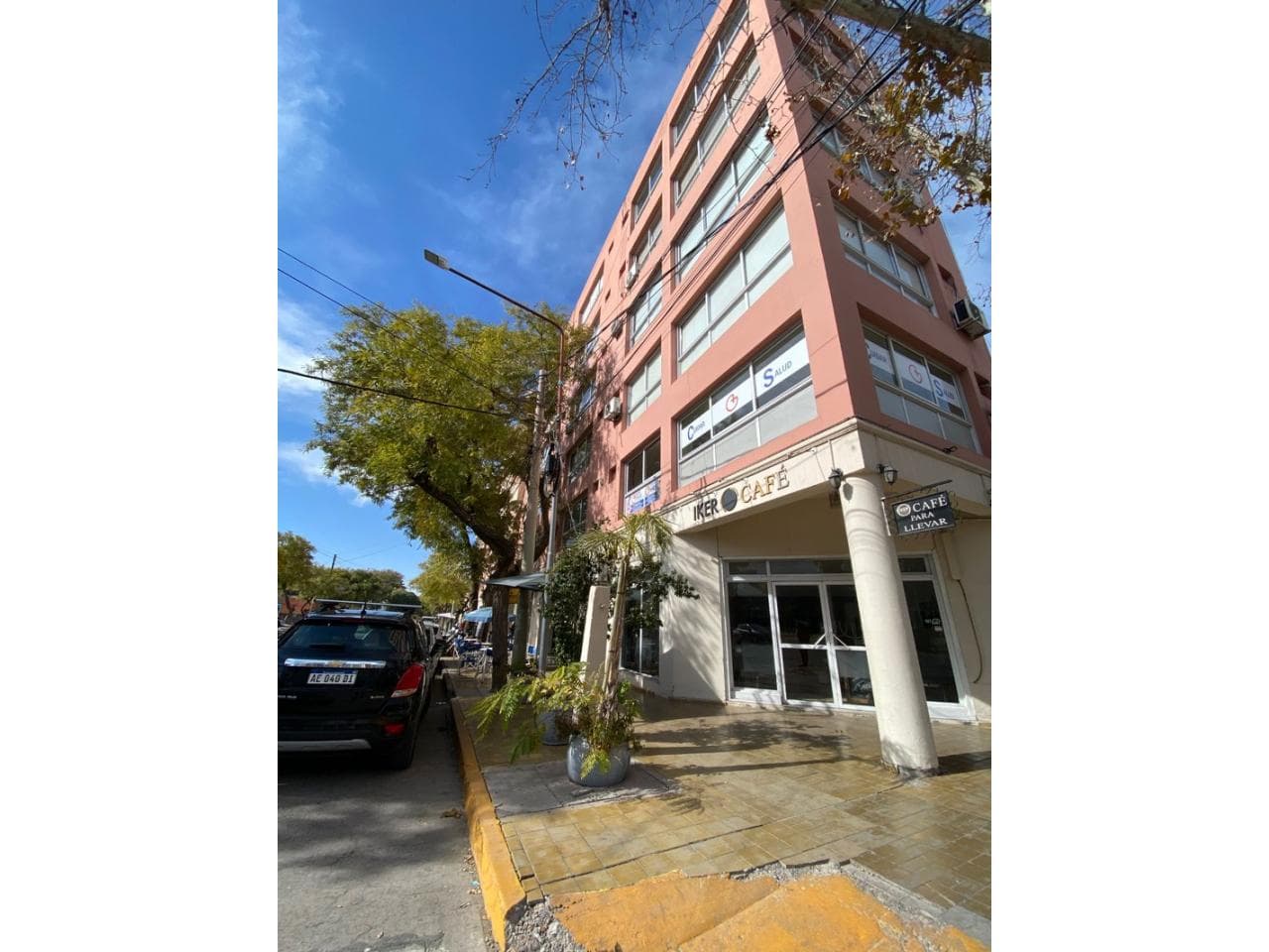 Excelente Oficina Frente A Centro Civico Con Cochera