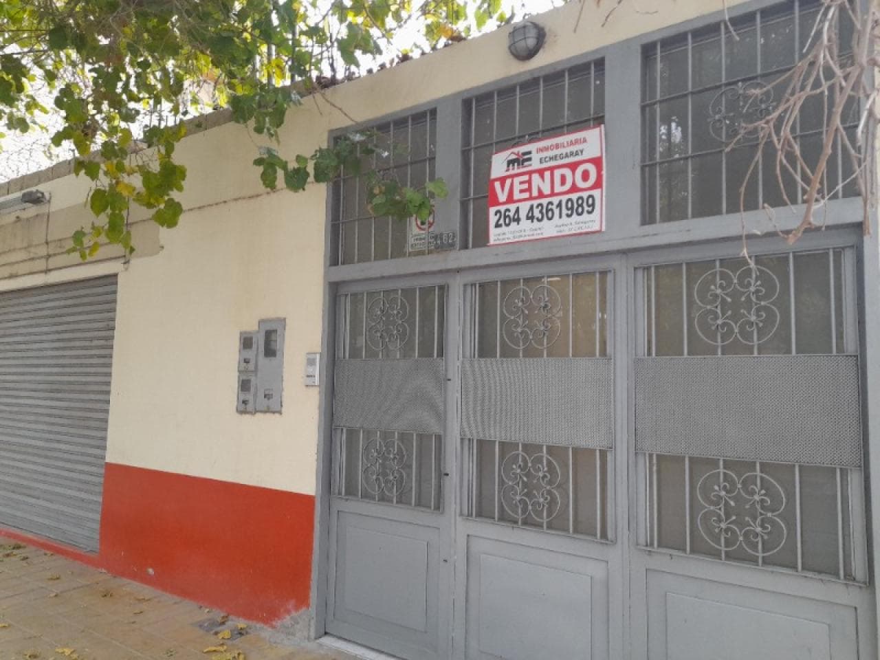 Vendo Galpon Con Casa + Salon Comercial. Capital