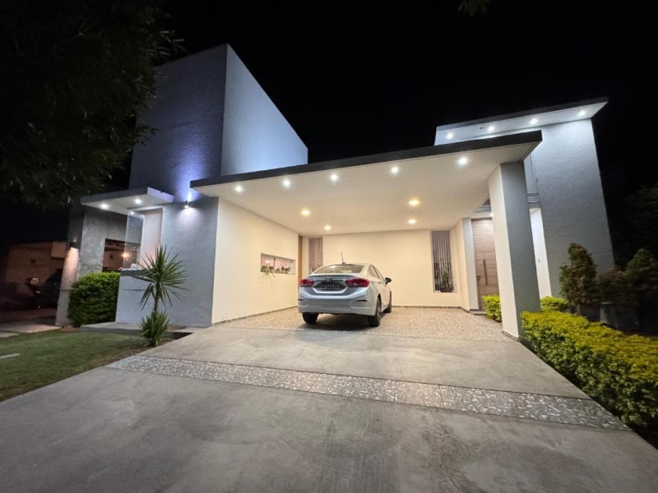 Venta. Hermosa Casa De Categoria En Barrio Privado. Rivadavia