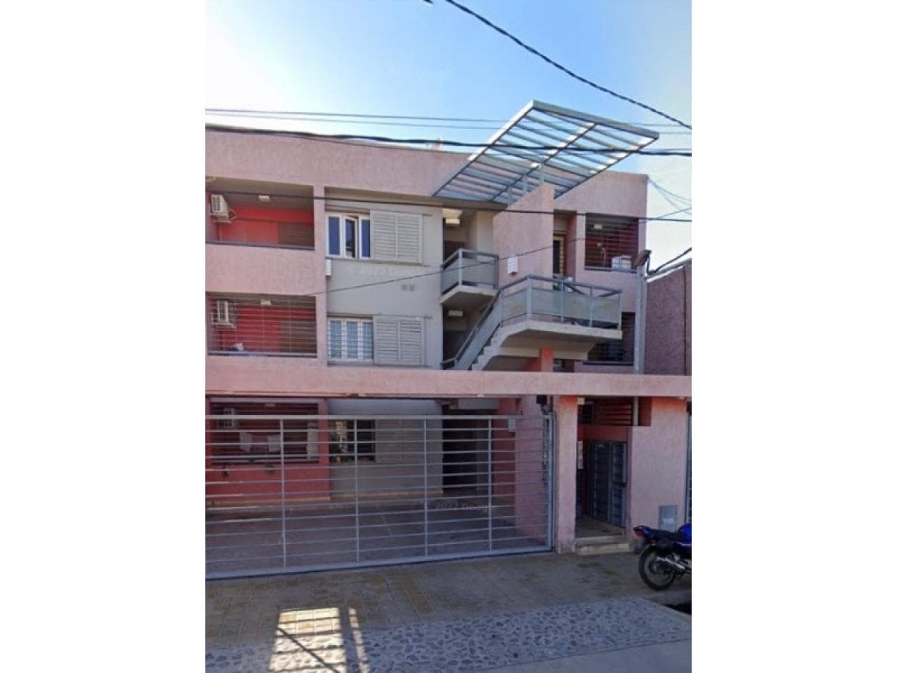 Venta. Monoambiente Excelente Zona Residencial. Calle Adán Quiroga Y Santa Fe. Capital