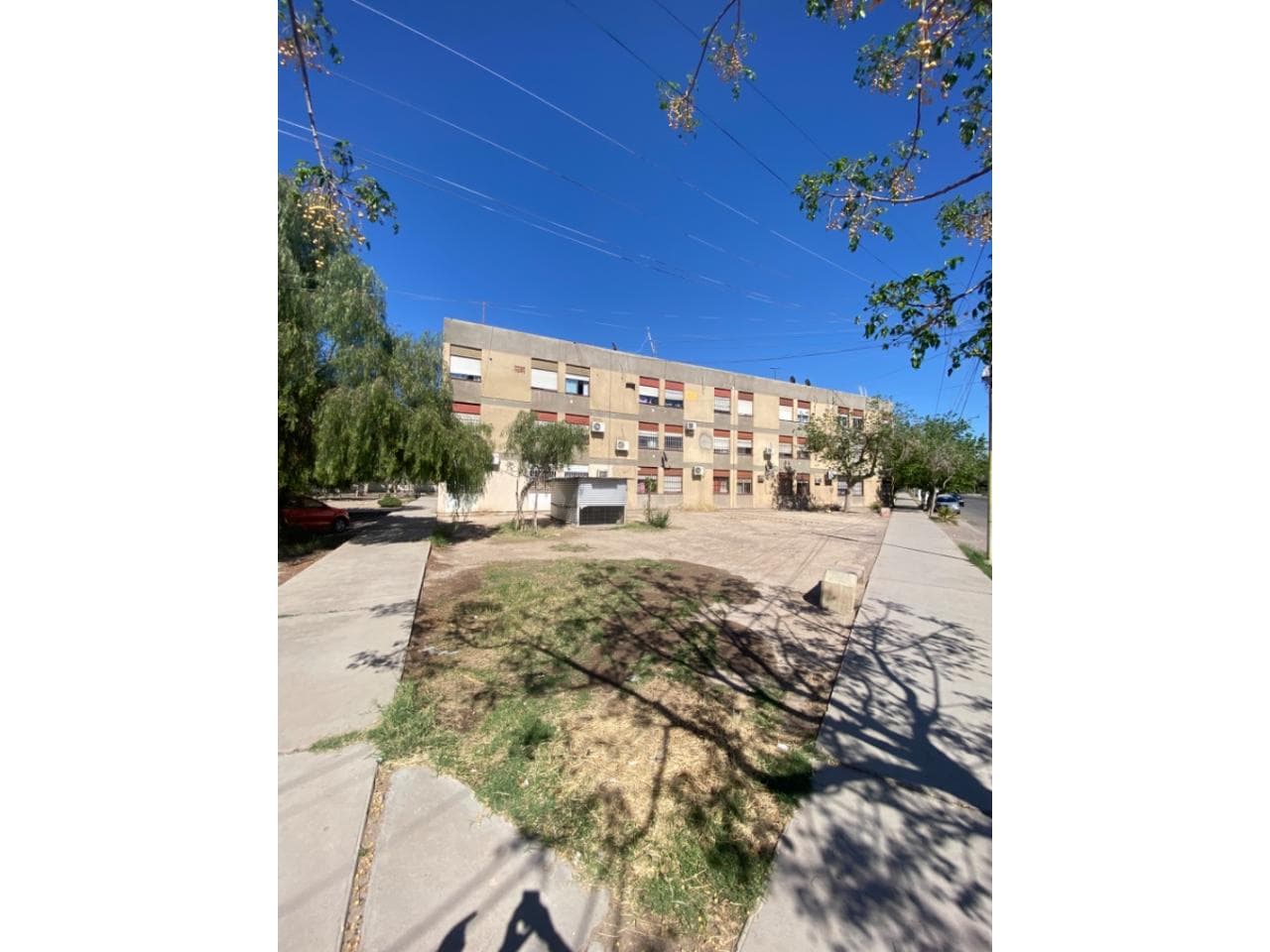 Venta. Dpto En Barrio Bardiani 3 Dormitorios Un Baño Gral. Acha Y Circunvalación. Capital