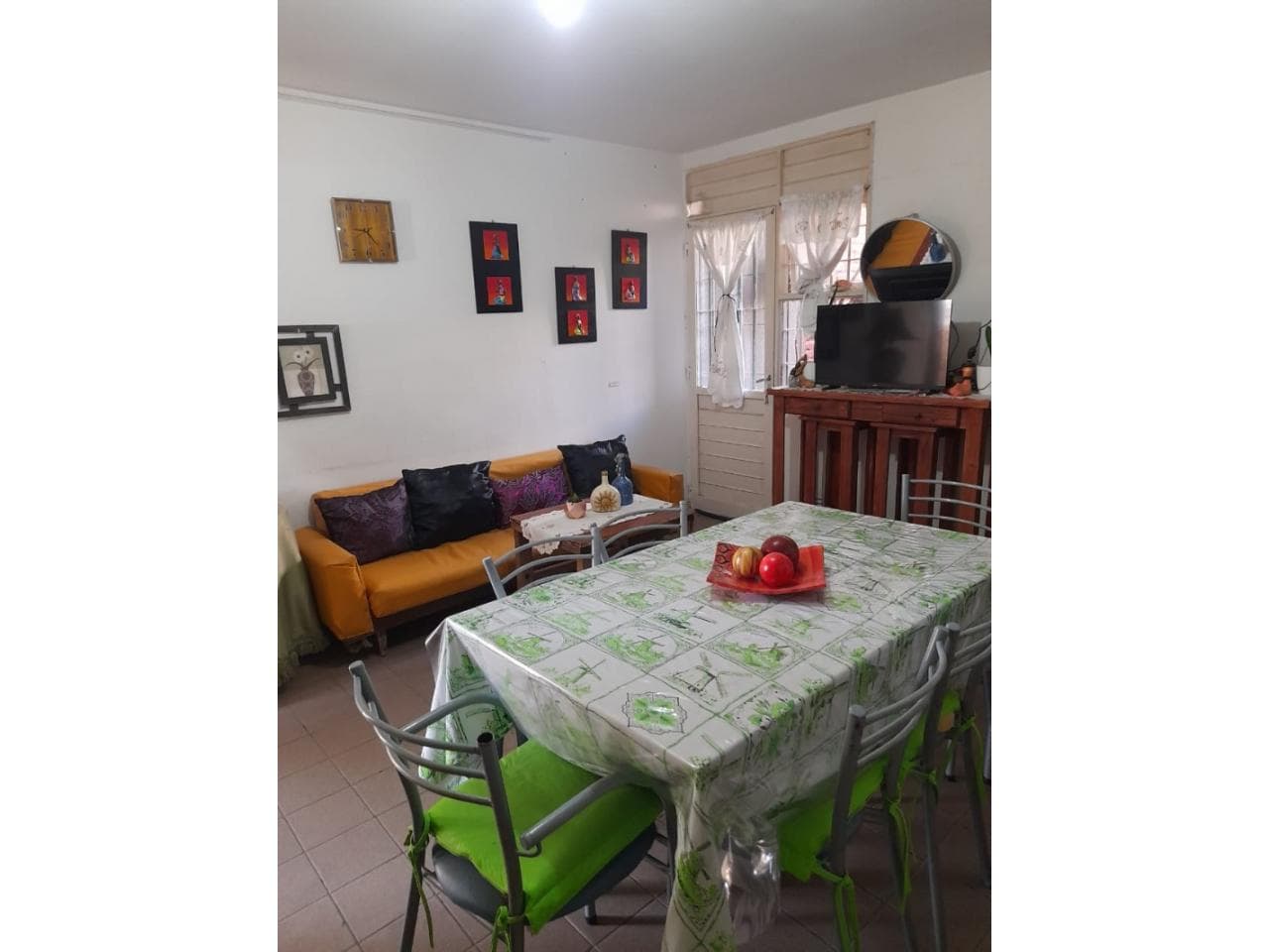 Venta Depto. Pta. Baja De 3 Dormit. En Barrio Uta 1, Frente A La Plaza - Paula De Sarmiento Sur, Rawson.-
