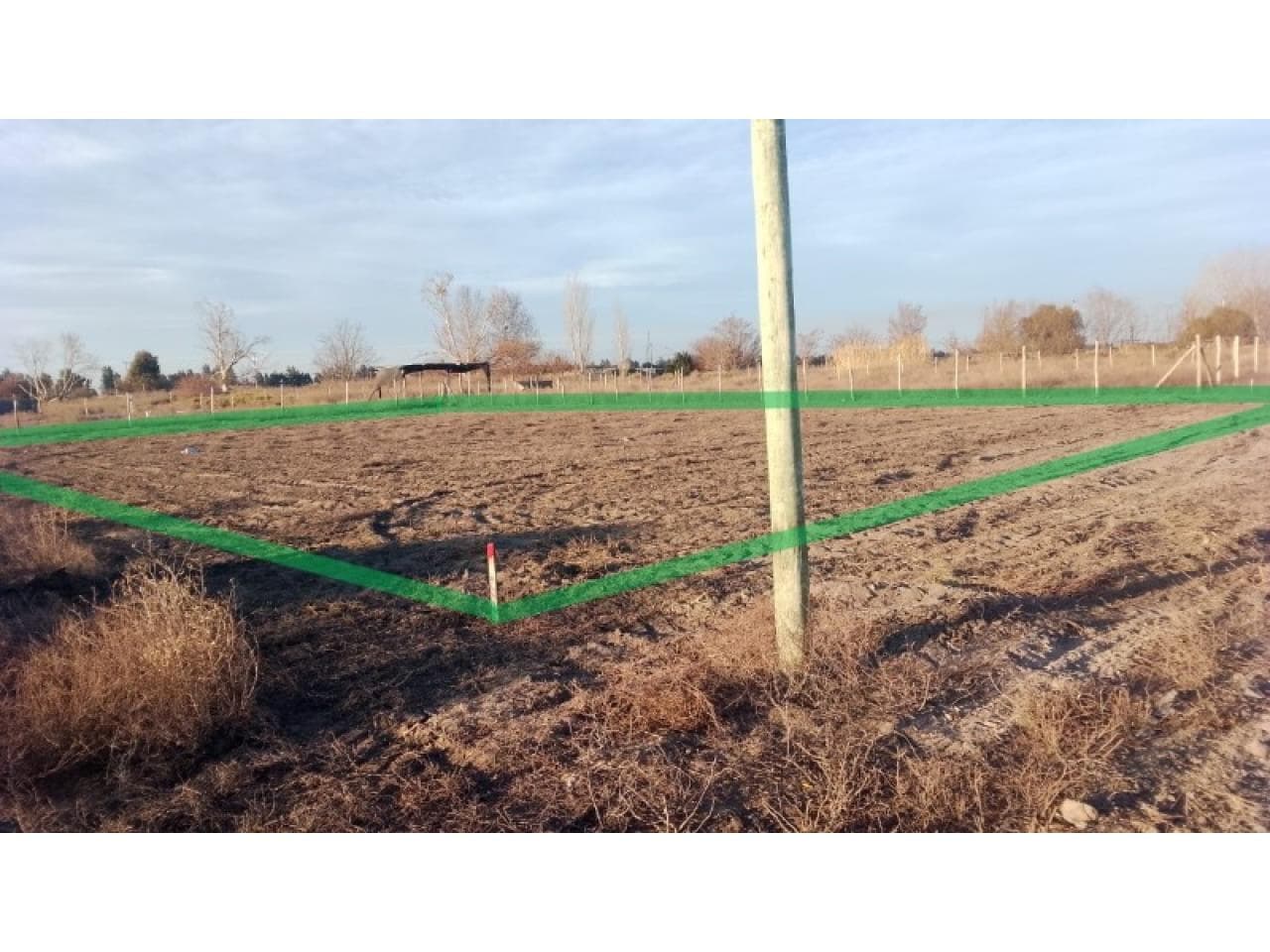 Lote 1500m2 En Barrio Privado. Barrio Puesta Del Sol. Contactar Por Whatsapp Al Teléfono +34644273035