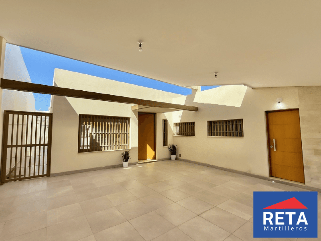 Venta: Casa A Estrenar : Categoria : Superior - 1ra Especial-  Capital, Zona Recidencial
