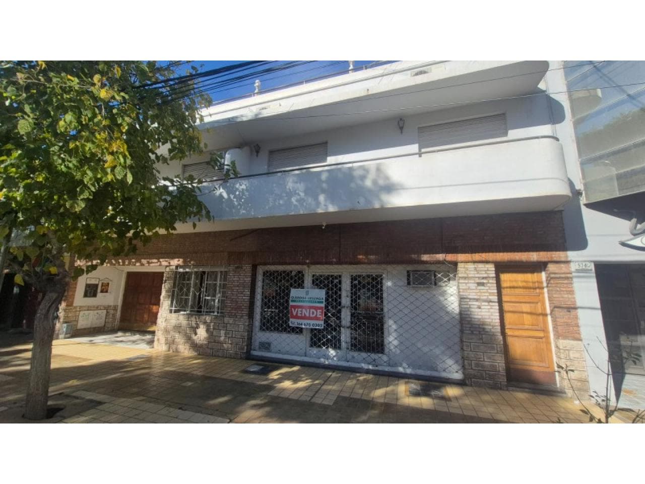 A Metros Del Civico, 3 En 1,  Casa +con Local Comercial + Departamento.
