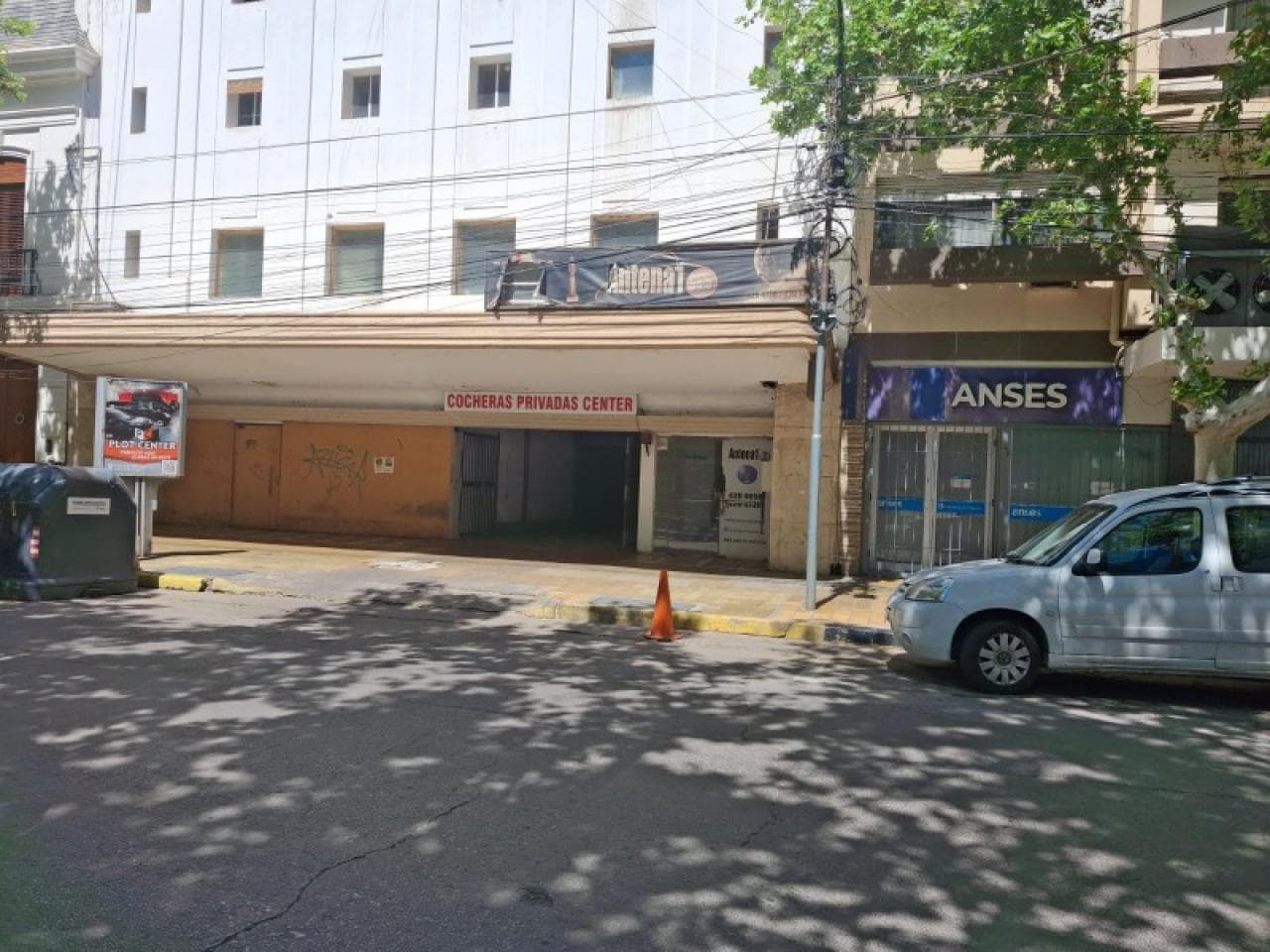 Venta Cochera Ubicada En Calle Mitre Entre Mendoza Y Entre Ríos. Capital