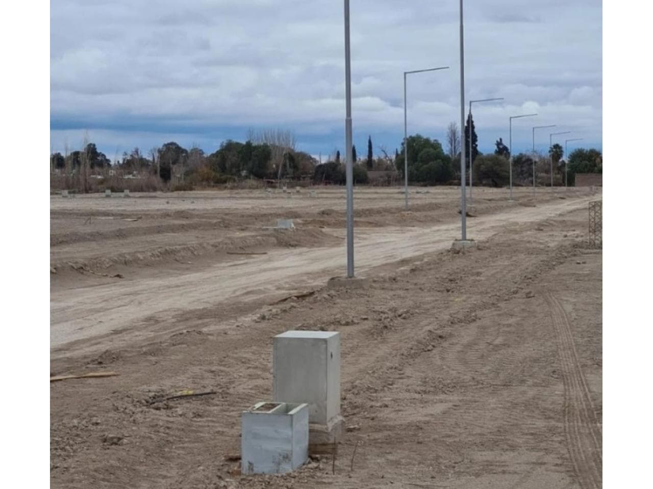 Imperdible. Amplio Lote En Una Zona Muy Linda De Santa Lucía, De 830 Mts2