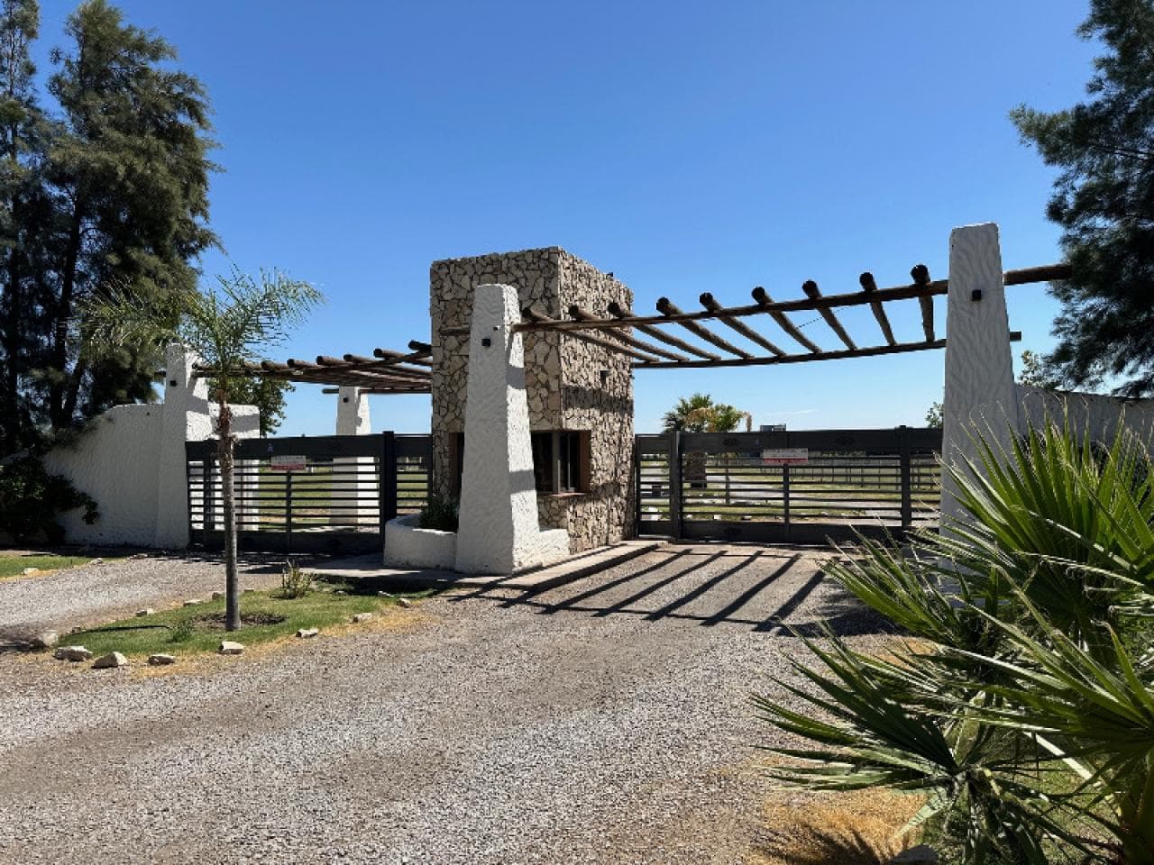 Venta. Lote De 2000 M2 En Barrio Privado Pueblo Escondido Pocito Calle 11 Oportunidad De Precio
