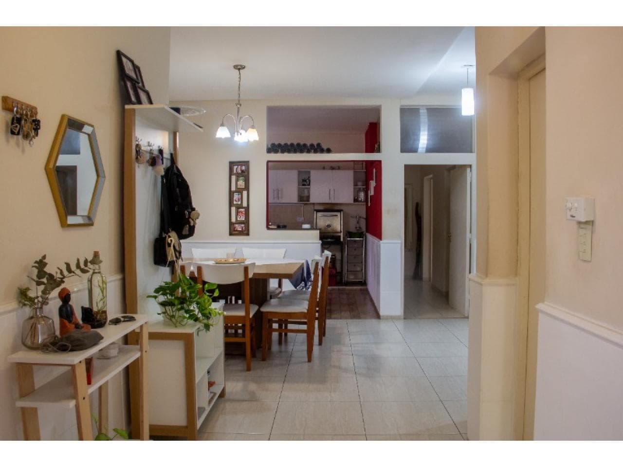 Venta Hermosa Casa De 2 Plantas En Rivadavia Sobre La Cabaña. Apta Crédito