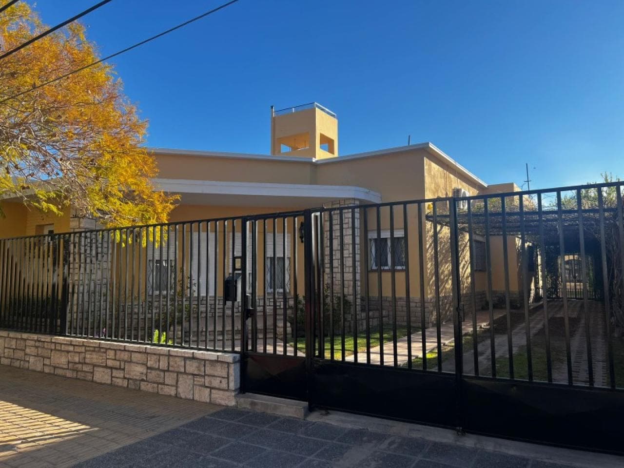 🔵 Venta Casa En Capital - Sobre Calle Tucumán - Ref 3108🔵