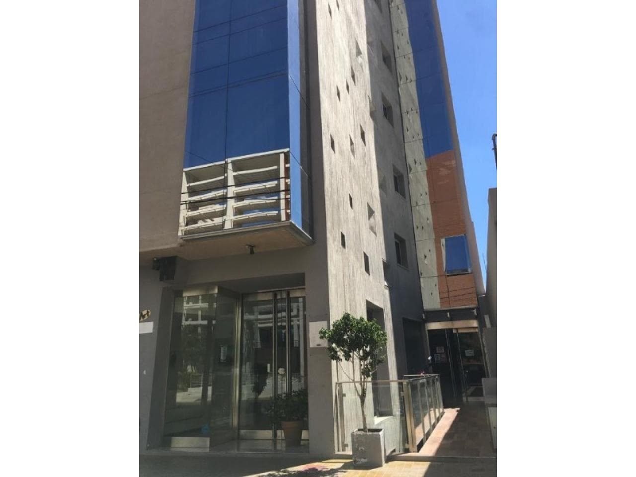 Vendo Departamento "edificio Civico" Capital