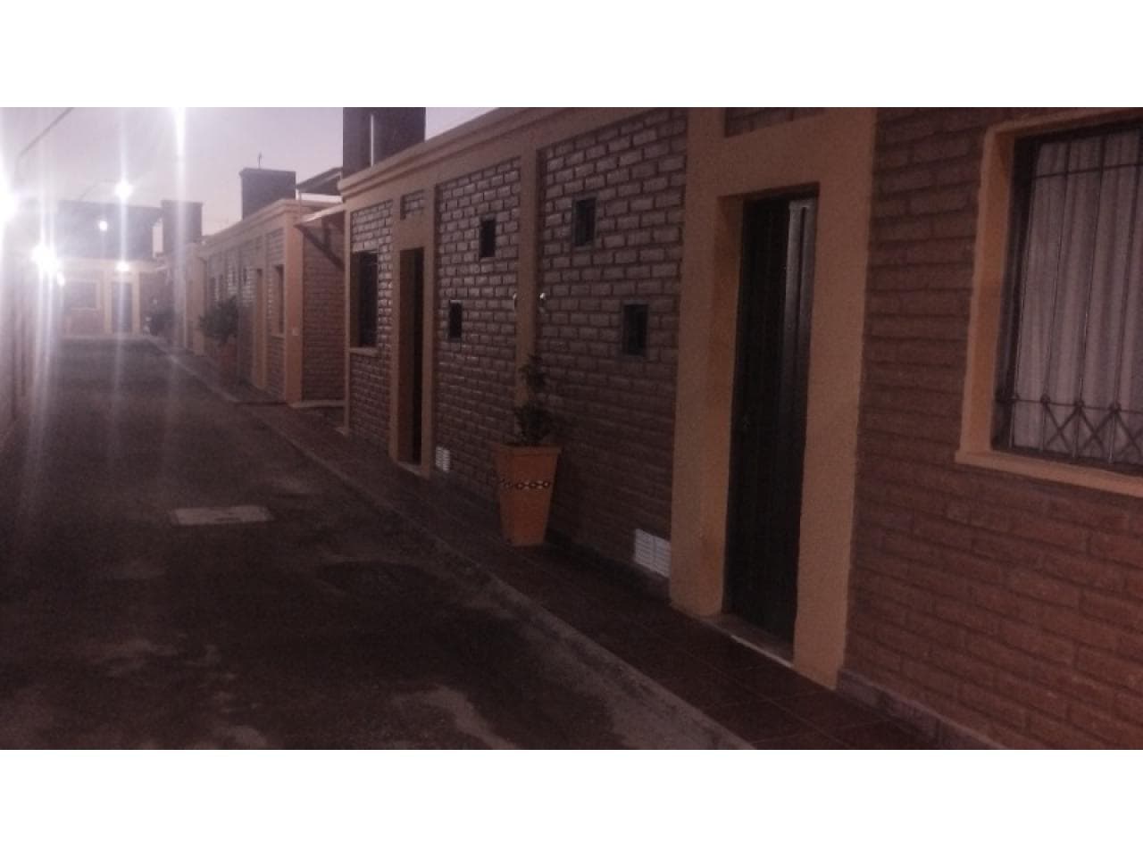 Se Vende Pequeño Complejo De 8 Departametos