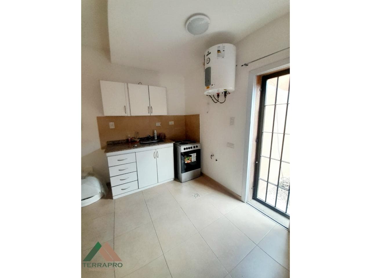 Venta. Dpto. Un Dormitorio En Rivadavia