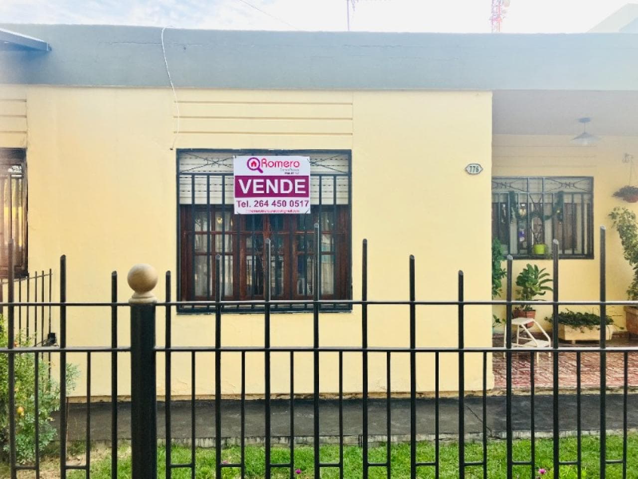 Venta. Casa Con Excelente Ubicacion Comercial Y Residencial. Caucete
