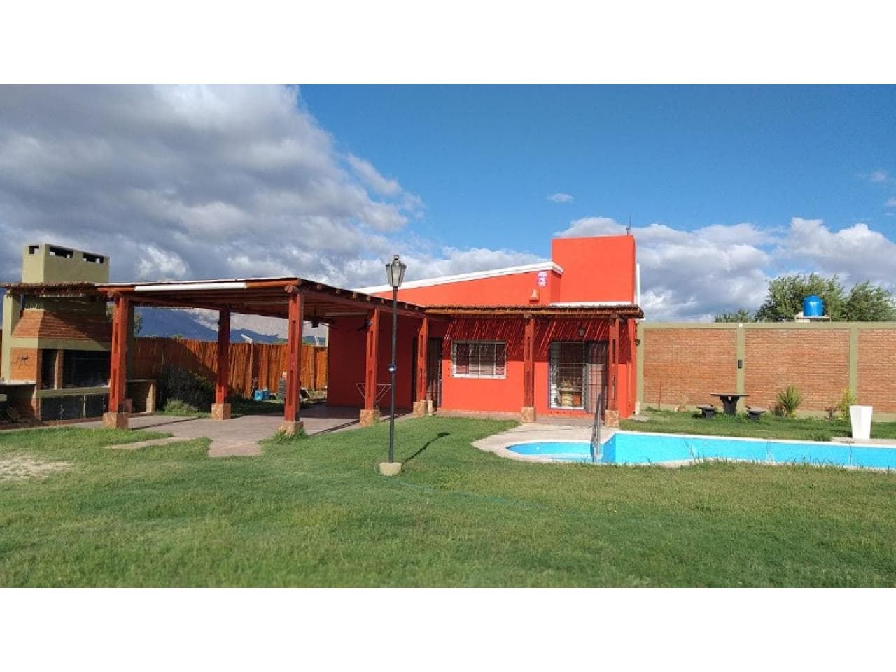 Venta O Permuta Propiedad En Pocito - Construcción De 1 Dorm, Cocina/comedor, Baño, Parrillero, Piscina Y Quincho.