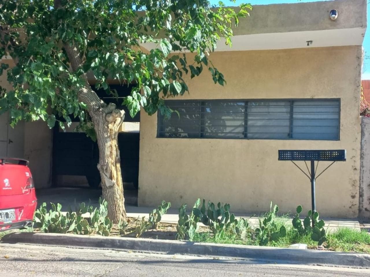 Venta Complejo De 3 Departamentos En Capital. Mls#420981152-20