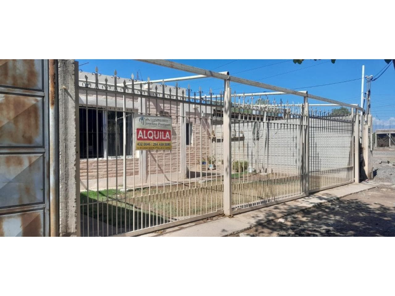 Dpto, Estilo Casita, 2 Dorm, 1 Baño, Con Patio C/ Chulengo, Cochera  $350.000. Tel. 2646296308