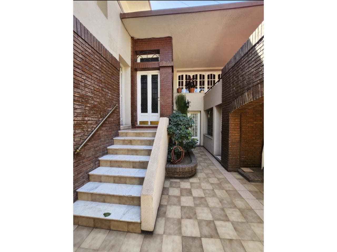 Venta. Casa Sobre Av Libertador Centro