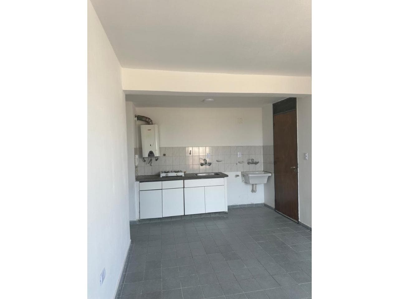 Vendo. Excelente Departamento Centrico