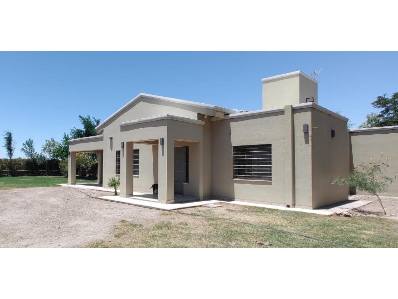 Venta Casa En Pocito  Limite Con El Medano De Oro, 3 Dormitorios.
