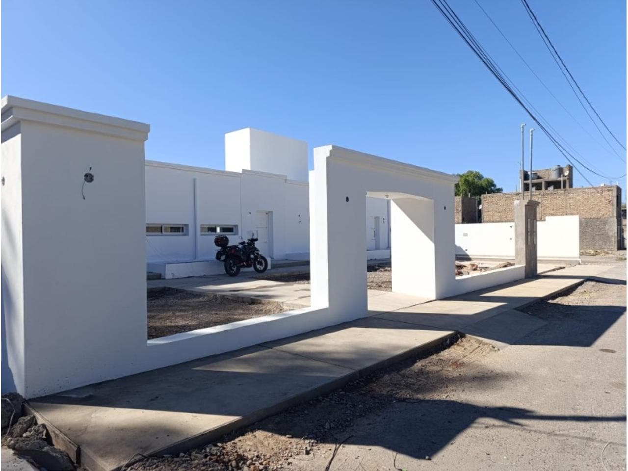 Venta Casa En Pequeño Complejo Privado 2 Dormitorios Rivadavia Entrega Inmediata. "ultima Disponible"
