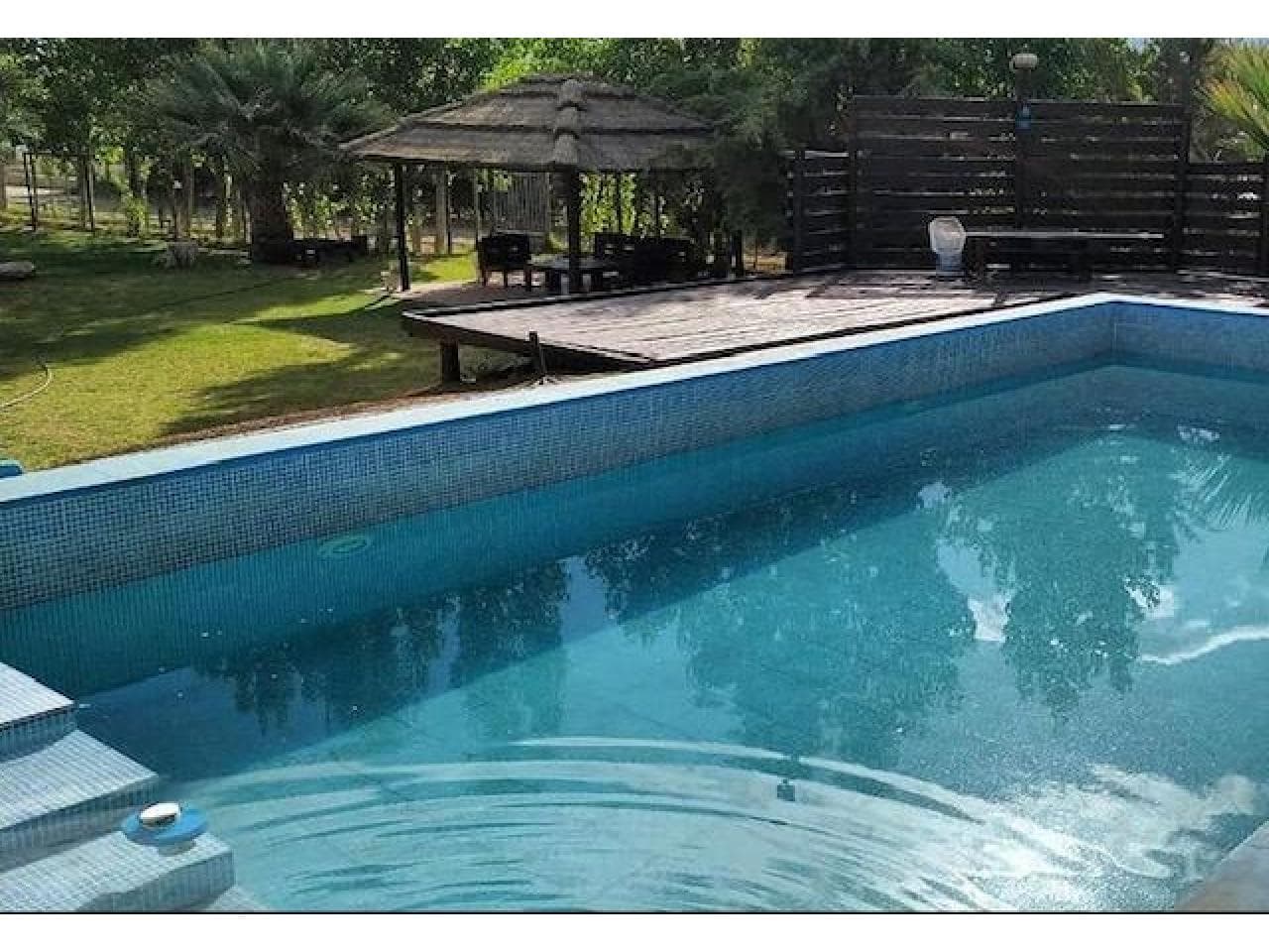 Flamante Casa Quinta Con Salon Y Pileta - Terreno = 3.300 M2 - Calle 9 Y Alfonso 13 .-