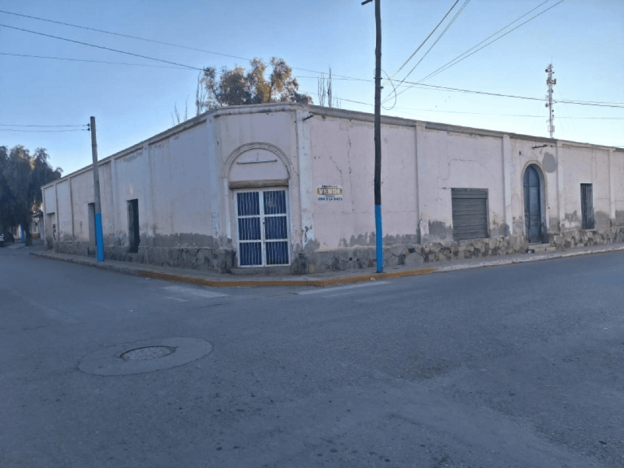Venta. Casa Esquina En Jachal Cercana A La Plaza