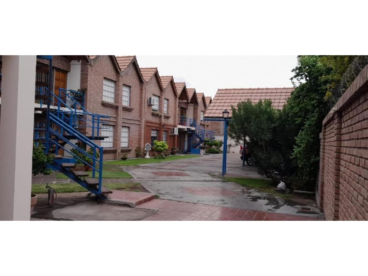 Capital Sur, En Edificio, Dpto Frontal, 1er Piso, 2 Dorm, Estar Cocina Comedor, 1 Baño,  U$s65.000 Tel. 2646296308