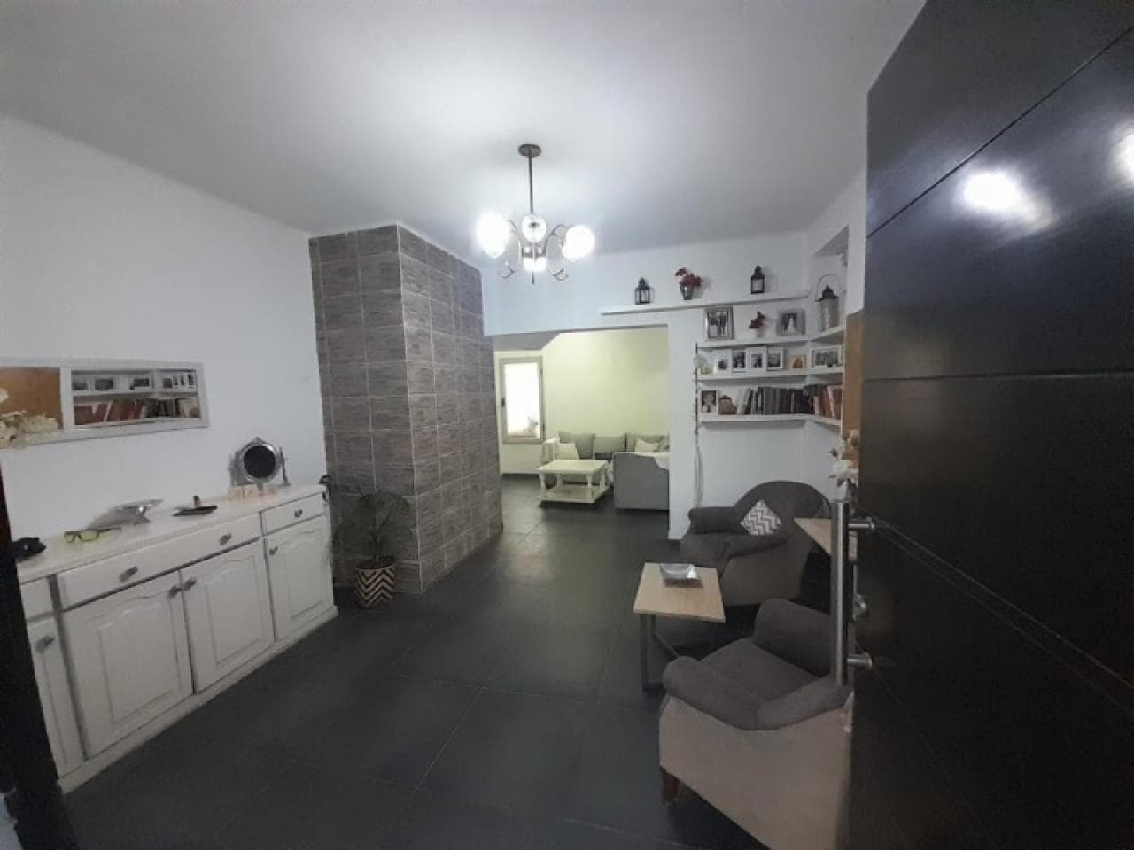 Venta. Casa Centrica A Mts. De La Av. Libertador - 3 Dorm, 2 Baños Y Cochera - Capital.