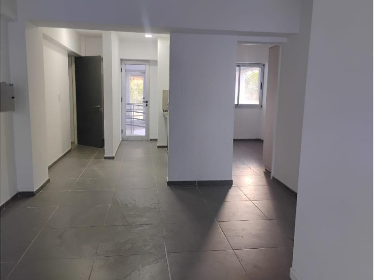Alquiler. Departamentos Entre Rios Y 25 De Mayo