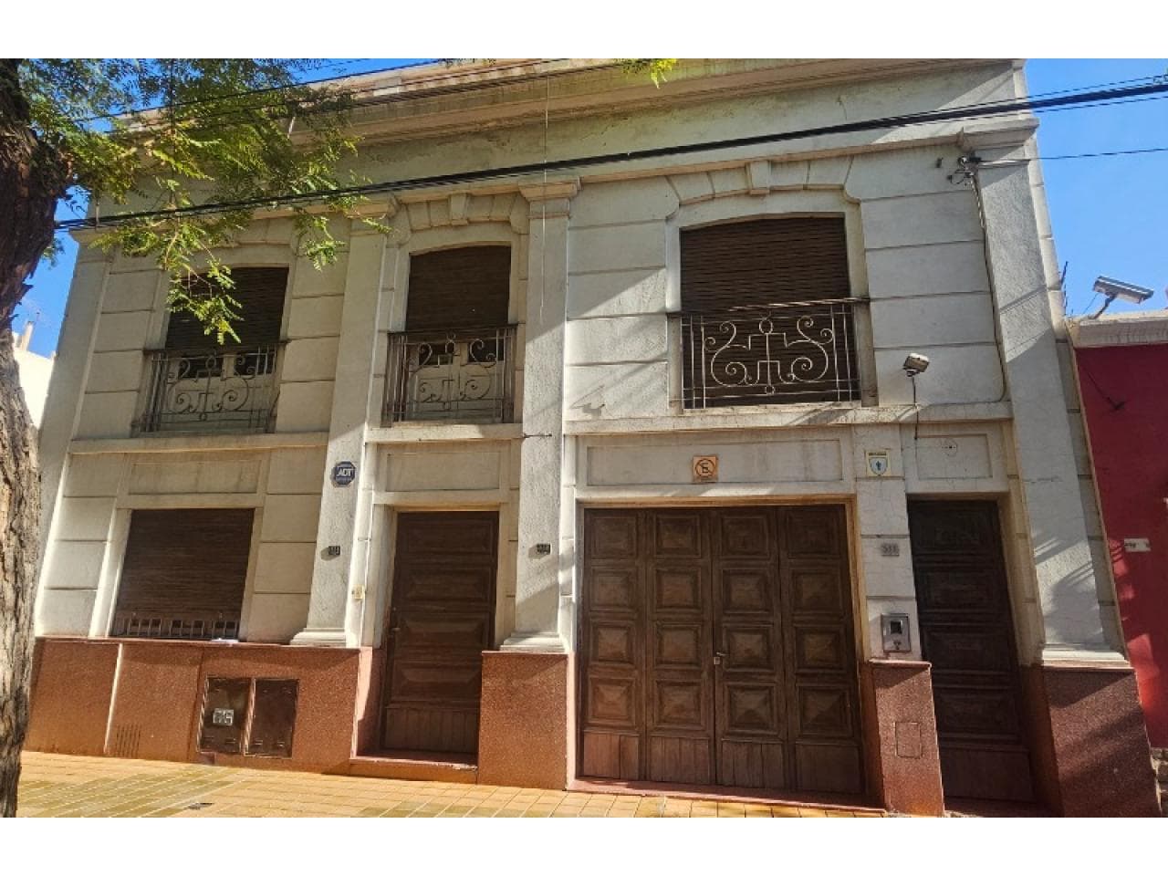 Venta. Casa, 4 Dormitorios. Capital. Salina Propiedades (martillero Publico)