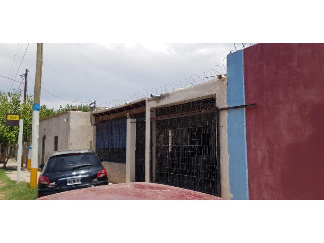 Venta. Casa, 2 Dormitorios. Con Dpto En El Fondo. Rawson