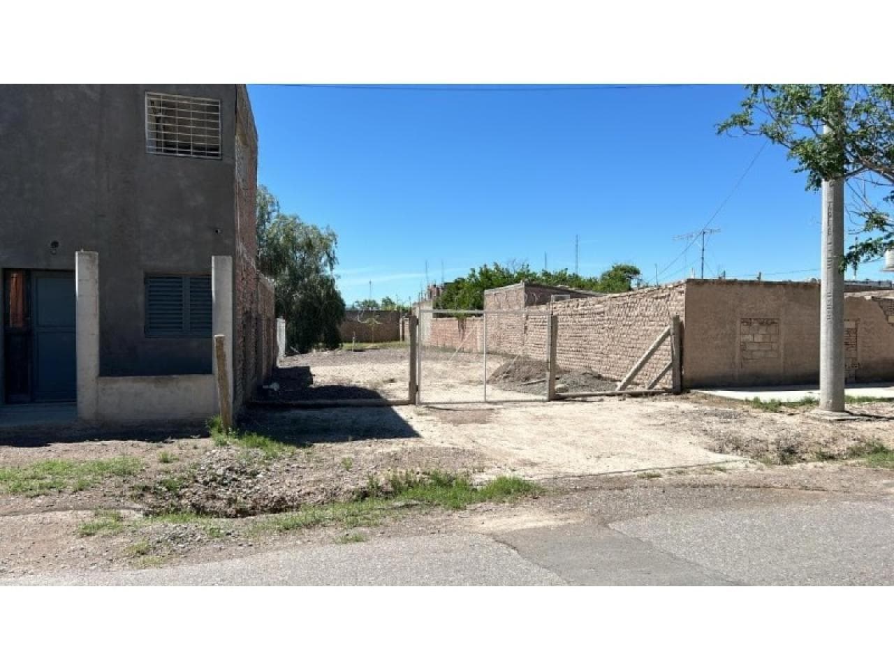 Lote 517m2. Gas, Luz, Agua Y Cloacas En Puerta Apto Credito