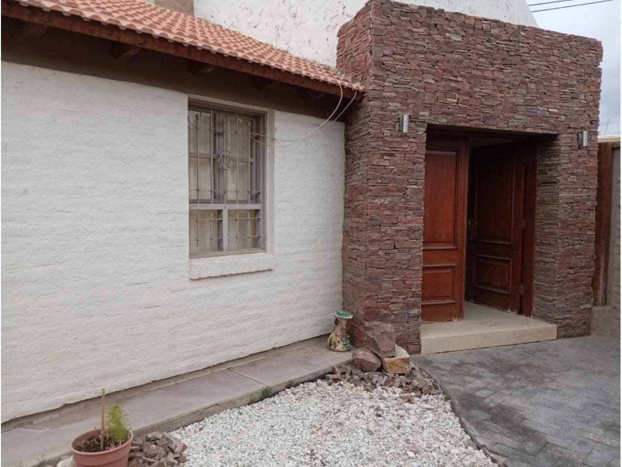 Venta. Casa, 3 Dormitorios. B° Fonzolato - Excelente Ubicacion. Rawson