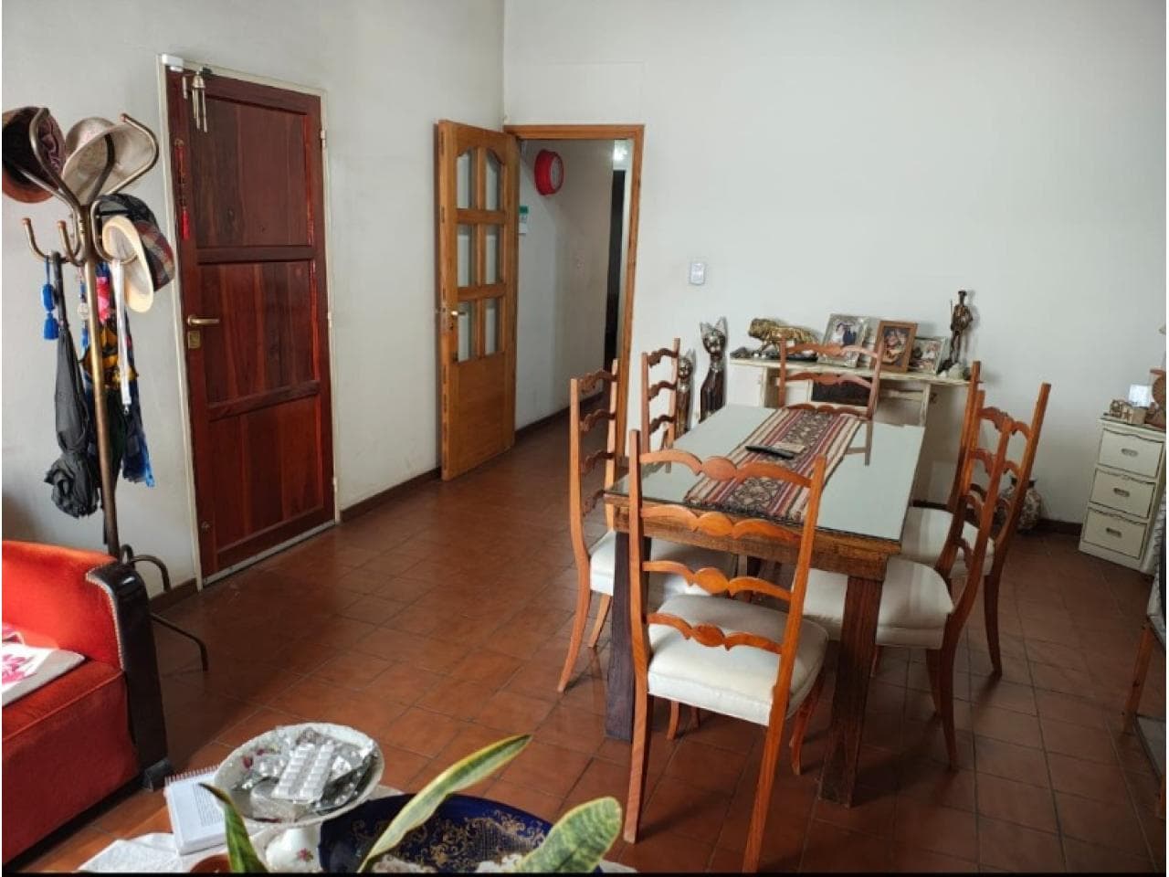 Venta. Excelente Casa En Trinidad. Barrio Natania 7