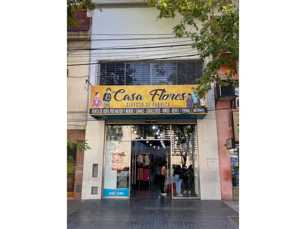 Se Alquila Importante Salón Comercial Céntrico 3 Plantas 600 M2 Cubiertos Rivadavia Antes De Av. Rioja