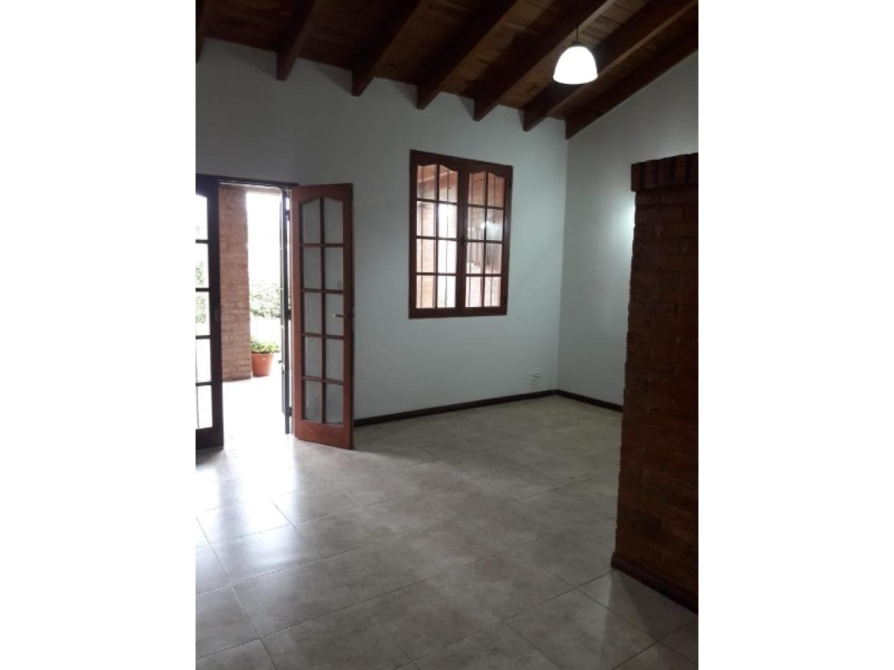 Casa En Barrio Cooperarq 4,  3 Habitaciones, 2 Baños, Gran Living Comedor Y Cocina
