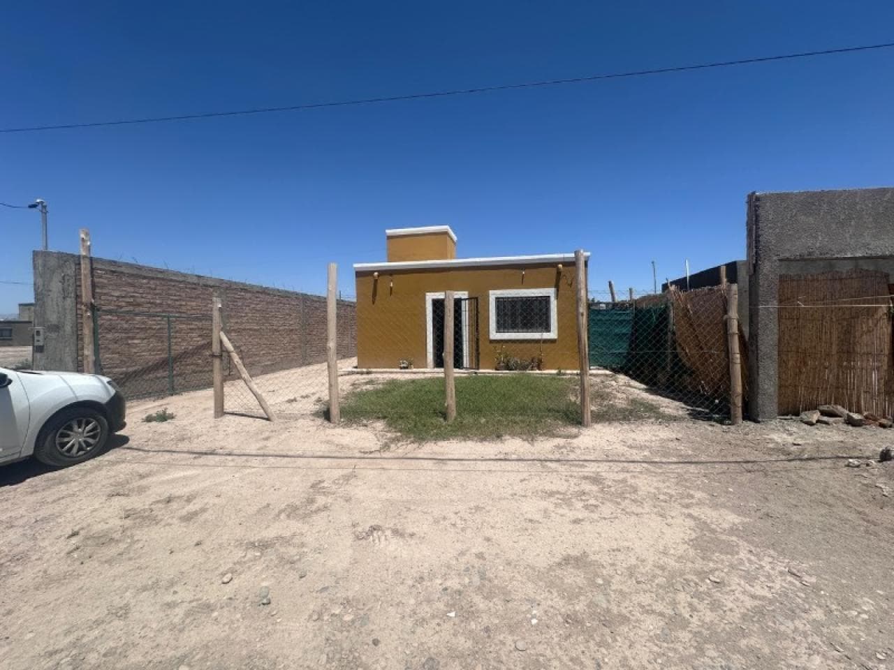 Venta. Casa En B° Gruta  De Fatima Rawson