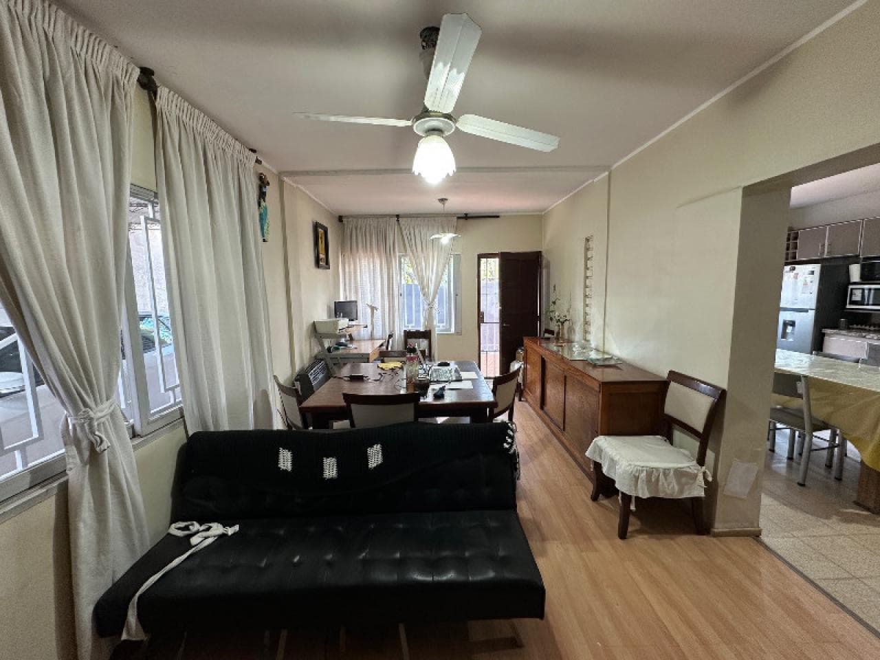 Casa De 3 Dormitorios Sobre Avda Ignacio De La Roza Frente A Universidad Nac. Y Walmart Destino Comercial O Familiar