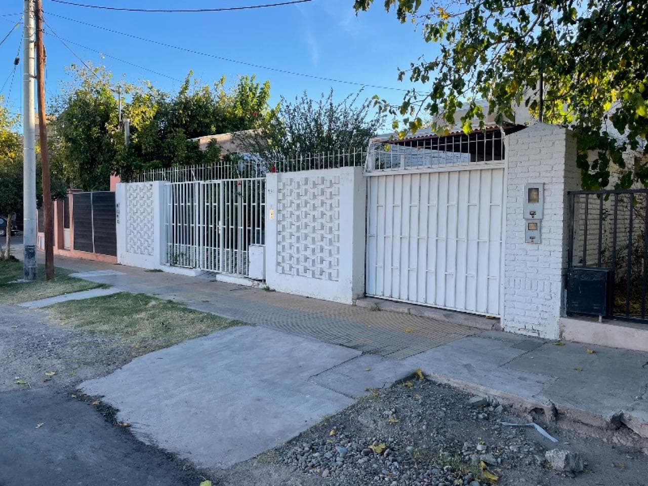 Excelente Ubicación, Casa Para Fines Multiuso (oficina, Consultorio, Depósito, Vivienda, Etc. )