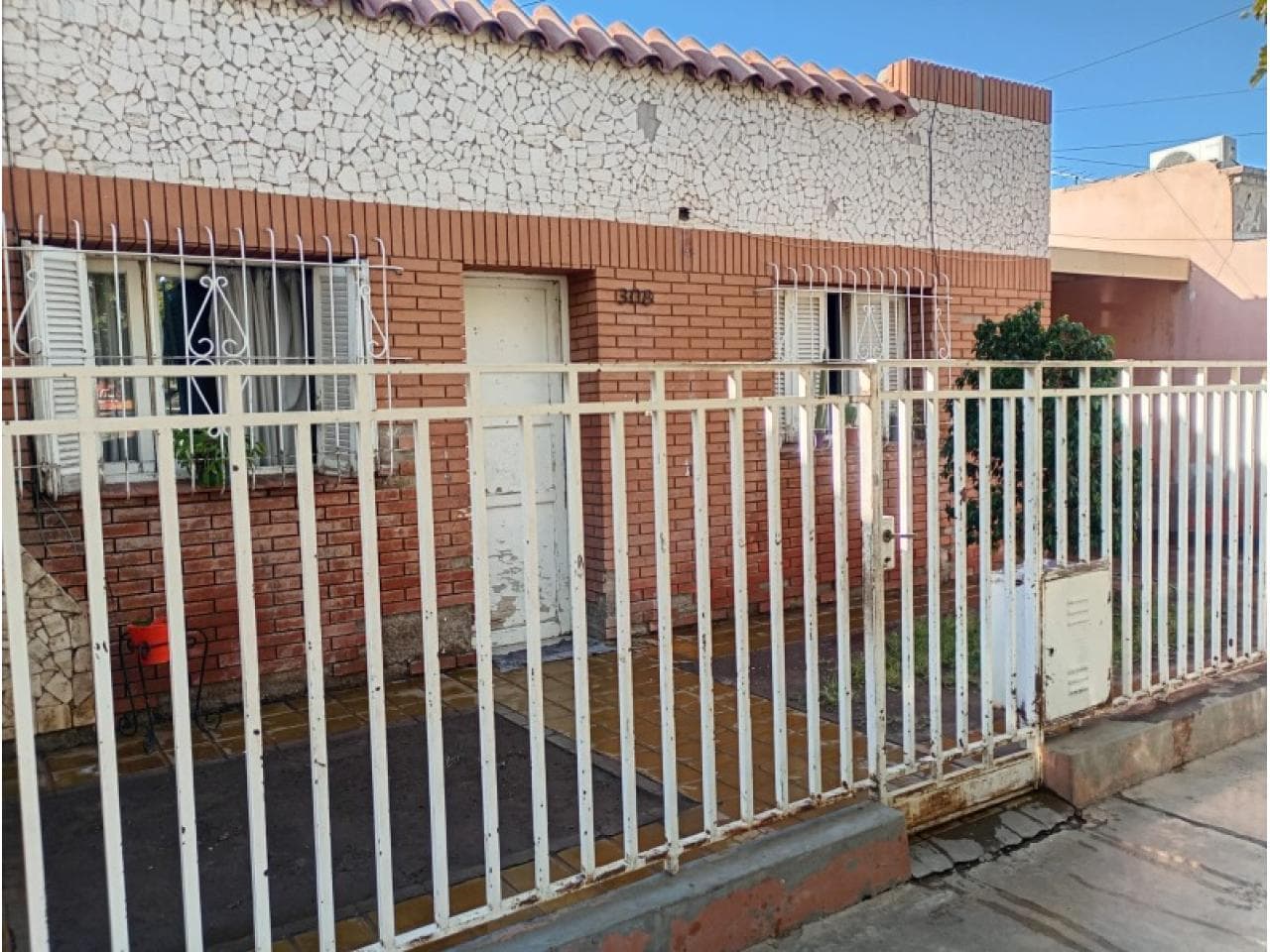 Dueño Vende Casa B° San Luis  Sobre Urquiza