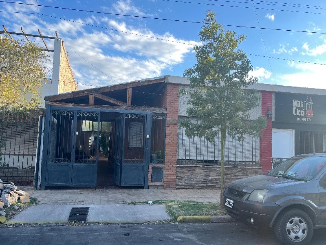 Venta De Dos Casas En Un Mismo Lote. Capital