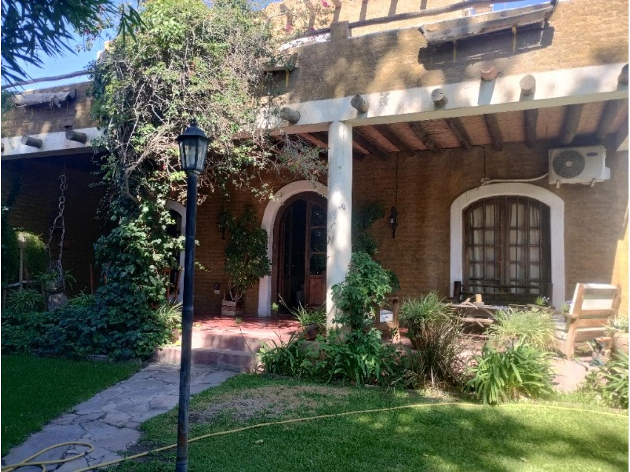 Venta Casa Rivadavia (200 Mtrs De Libertador)