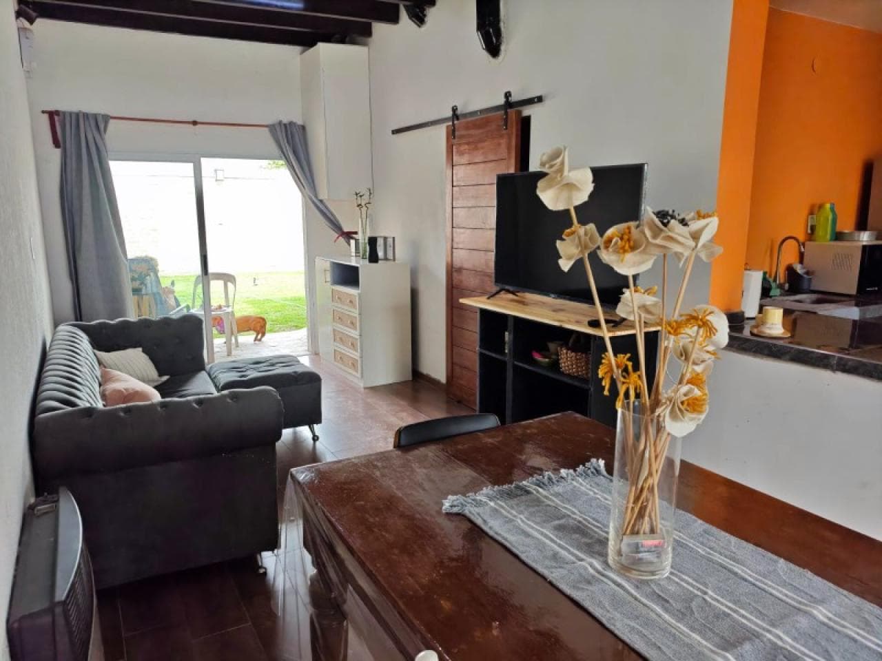 Oportunidad - Venta Casa Toda Remodelada Con 3 Dormit. Y 2 Baños - Zona Sur Del Makro .-
