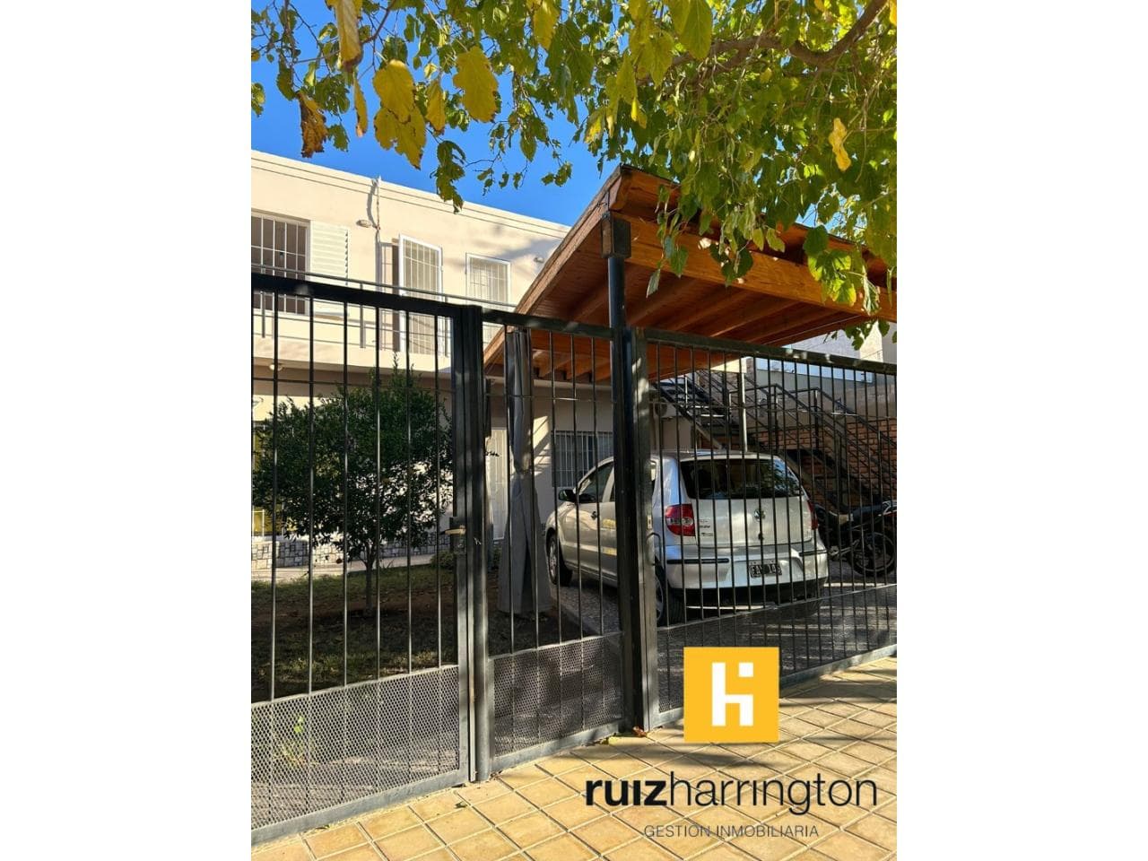 Rivadavia: ¡inversión Asegurada En Excelente Zona Residencial  Casa + 2 Departamentos